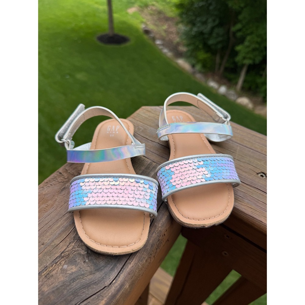 Gap Sequin Sandals Kids 11 Silver Excellent Iridescent Strappy Flat‎ Shoes